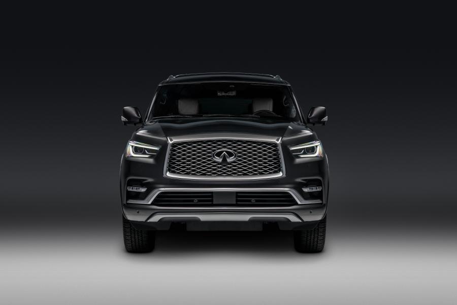  Infiniti QX80 5.6 Limited 2018 года  (NA) (фото 4 из 45)